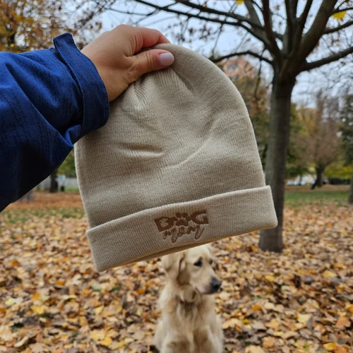 Kép 5/5 - Dog Mom téli sapka - Bézs