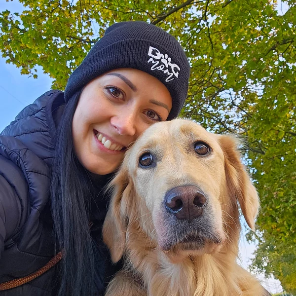 Dog Mom téli sapka - Fekete